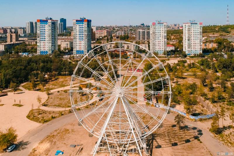 волгоград,Центральный район,центральный парк культуры и отдыха,ЦПИКиО,Колесо обозрения